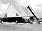 Vista frontal da igreja. entre os anos 70 e 80 - Colabora&ccedil;&atilde;o do Sr. Di&oacute;genes Freitas, morador da Ilha desde 1969
